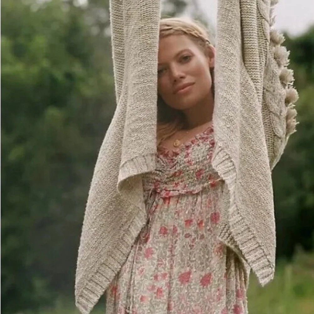 Anthropologie Boho oversized long fringe sweater. One size - Picture 6 of 11